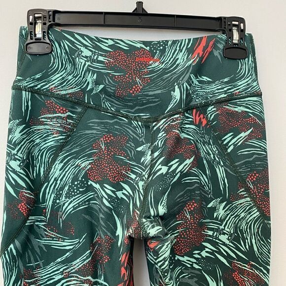 Patagonia Tropical Print Leggings Size S - Picture 7 of 10